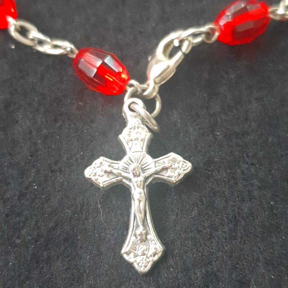 Bracelet, Rosary, red glass beads with silver cross, 7"